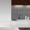 Mosaïque en marbre naturel noir et blanc motif chevron