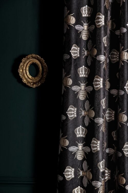 Rideau CICADA jacquard 100% PES 310 cm motif répété 40 cm