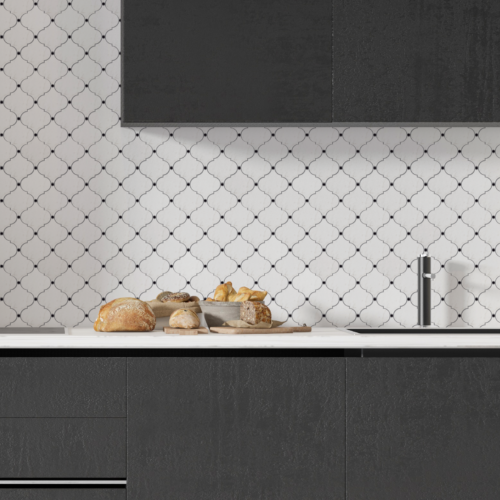 Mosaïque en marbre de Carrare blanc et noir, motif arabesque, finition polie