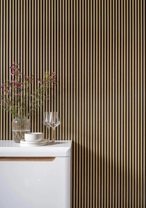 Lamelle murale en chêne naturel L0105 Stretto, longueur 270 cm