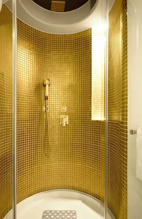Carrelage mural en acier, aluminium et verre doré Dinox Gold 010