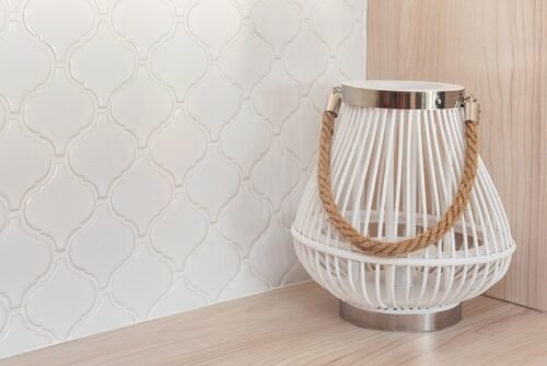 Mosaïque en grès cérame brillant blanc avec motif arabesco