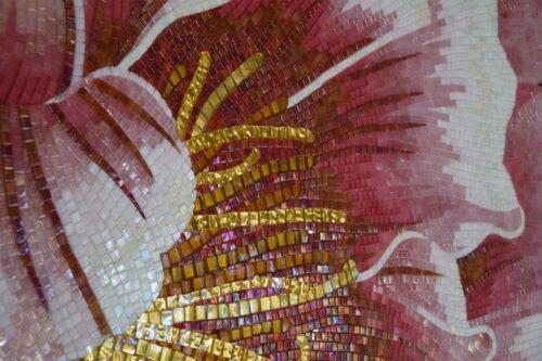 Carrelage mural en verre Pivoine 110×220 cm, surface lisse et réfléchissante