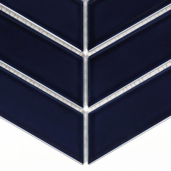 Mosaïque grès cérame bleu nuit motif chevron brillant