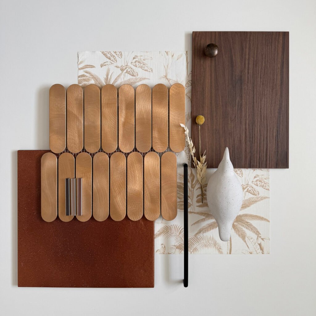 Allumi Pills brass gold — moodboard mosaïque