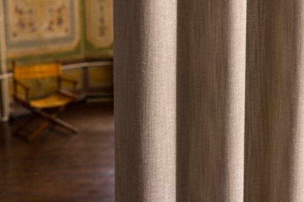 Rideau Kenmare tissu plain 92% polyester 6% coton 2% lin 325 cm