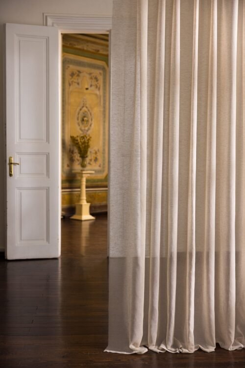 Rideau Martel en tissu uni 39% coton, 36% polyester, 25% lin, largeur 300 cm