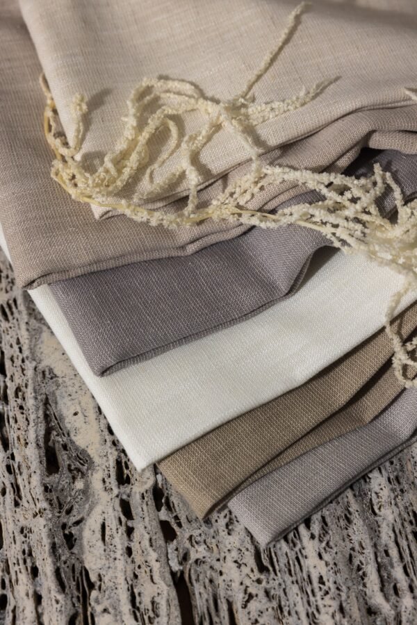 Rideau Kenmare tissu plain 92% polyester 6% coton 2% lin 325 cm